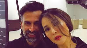 23 Tahun Menikah, Ini 7 Potret Mesra Jeremy Thomas dan Ina Thomas