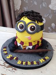 Harry Potter Minion Cake Harry Potter Desserts Harry Potter Cake Minion Cake