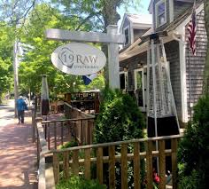 We decided to head over to edgartown and visit one of our favorite seaside eateries for lunch (19 raw or the seafood shanty). Martha S Vineyard Restaurant Update Lots Of Fall Closings For The Season