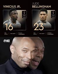 Que le han hecho, oficialmente lo han convertido en el balón de playa 2025.  🤡🤡🤣🤣