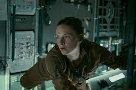 A team of scientists aboard the international space station discover a rapidly evolving life. Life 2017 Review There S Little Reason For This Film To Exist No Majesty