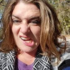 Shelly Burchfield's Instagram, Twitter & Facebook