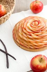 Pourquoi La Tarte Aux Pommes De Cedric Grolet Est Partout Sur Pinterest Elle A Table Tarte Aux Pommes Grolet Poire Recette