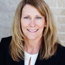 Ellen Woods's Instagram, Twitter & Facebook