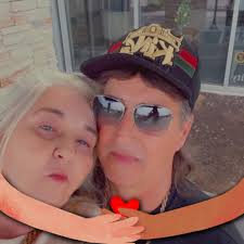 Supporting Lexington, KY basketball team and players