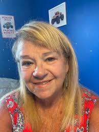 Toni Champ's Instagram, Twitter & Facebook