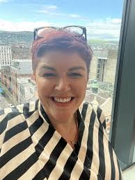 Dawn Saville's Instagram, Twitter & Facebook