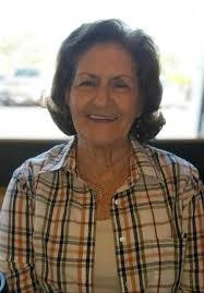 Elaine Kirkland's Instagram, Twitter & Facebook