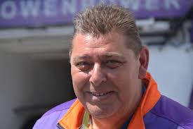 I am sorry to inform you that Steve Miller, from the team of Sharon Lee &  Steve Miller and the wonderful Clan Korval, has passed away. For those of  faith, please remember