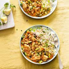 Néanmoins, il n'existe aujourd'hui aucune recette officielle de poulet tikka masala, mais des dizaines de variantes. Poulet Tikka Massala Recette Minceur Ww France Recette En 2020 Poulet Tikka Recette Poulet Tikka Poulet Tikka Massala