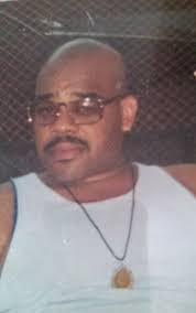 Edward Sinkler's Instagram, Twitter & Facebook