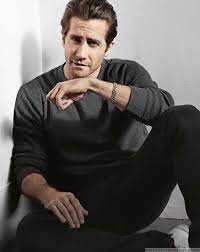 Maybe you would like to learn more about one of these? Male Fashion Trends Jake Gyllenhaal Posa Para El Numero De Febrero De Gq Australia Man Photography Jake Gyllenhaal Male Portrait