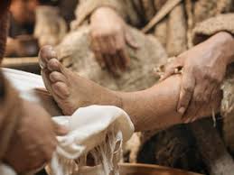 Jeudi saint lavement des pieds quand l heure fut venue. Servir Le Lavement Des Pieds