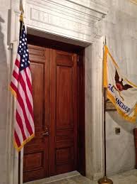 Mayor Edwin M Lee Has An Office On The Second Floor At City Hall Two Flags Adorn The Entranceway T San Francisco City Hall City Hall Places In San Francisco
