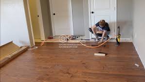 Cek harga jasa pasang lantai kayu (parket). Jasa Pasang Lantai Parket Kayu Dan Vinyl Qhome Service Center