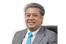 In 2016, the world leader business person and world business leader award by the bizz 2016 was awarded to him. Ybhg Datuk Seri Fateh Iskandar Bin Mohamed Mansor The Brandlaureate