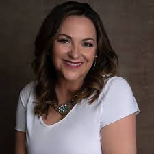 Mickey Mouse Clubhouse : The Quest for Crystal Mickey : Review + Give-Away  Stefanie Van Aken