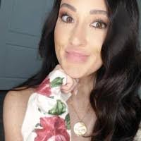 Amanda Langlois's Instagram, Twitter & Facebook