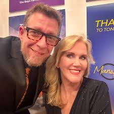 We forced Alex Jeun to hang out with us yesterday! After 11th street we  headed back to hotel and when we came out of the subway