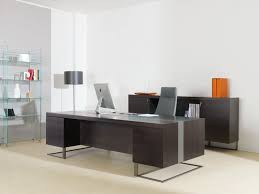 Große aufbewahrungseinheiten sind praktisch, wenn du deinen arbeitsplatz mit jemand anderem teilen musst. Grosser Schreibtisch Holz Und Metall Ideal Fur Chefburo Idfdesign
