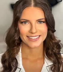 What are your favorite makeup brushes and tools?