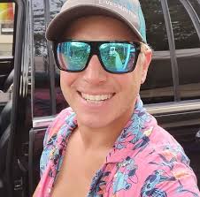 What to ground an amplifier to in a boat setup?