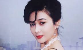 Minh tinh 'Hoàng Phi Hồng' giải nghệ 14 năm vẫn làm fan thổn thức