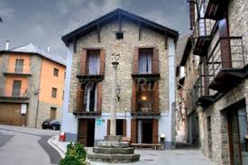 Casa alquiler parque batlle 4 dormitorios ideal clínica. Casa D Esterri Casa Rural En Son Lleida