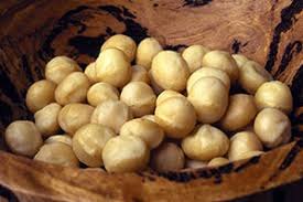 La noix est un fruit à coque (ou fruit oléagineux), elle est très différente des autres fruits : Calories Noix De Macadamia 740 Calories Dans La Quantite De