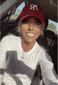 Heather Rhoades's Instagram, Twitter & Facebook