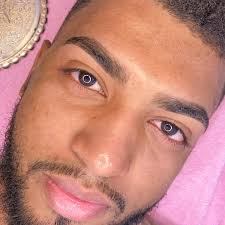 𝙀𝙨𝙩𝙚𝙧 𝙀𝙫𝙚𝙡𝙡𝙞𝙣