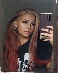 Amber Pelletier's Instagram, Twitter & Facebook