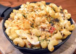 It is a healthy and satisfying meal. Mac Crabby N Cheese Crab Mac And Cheese Creamy Mac And Cheese Mac And Cheese
