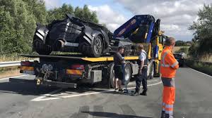 Les autorités russes ont annoncé l'évacuation à des habitants d'un village situé à proximité du site de l'explosion par accident, d'un missile nucléaire de longue portée, après que l'accident a provoqué un pic de radiation dans les environs. Accident Avec La Batmobile Sur L A16 Les Deux Conducteurs Se Renvoient La Responsabilite