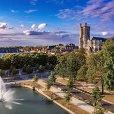 Bc Image Troyes La Champagne Tourisme Troyeschampagnetourisme Photos Et Videos Instagram Tourisme Region Champagne Champagne