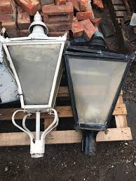 Double head cast iron street light demo. Lighting Ace Reclamation