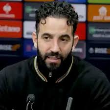 EARLY GOAL !!! but this time in favor of Nottingham Forest,after two  minutes. Man Utd have conceded 3 goals in 3 matches all through corner  kicks. Man Utd 0:1 Nottm Forest !!