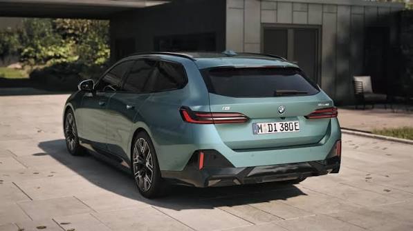 BMW i5 xDrive40 Touring