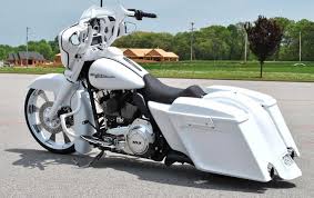 This Bike Also Has Our Tricky Ten Spoke 23 Inch Wheel Tab S Drop Top Fender Front And Rear Stainless Air Suspen Bagger Motorcycle Harley Bikes Motorcycle