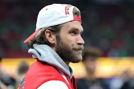 Photo: LeBron James, Bryce Harper Wear OSU Gear at CFP Title Game vs. Notre  Dame