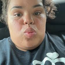 Jasmyn Perry's Instagram, Twitter & Facebook