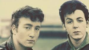 Hundreds Of Celebrities Weigh In On The Age Old Lennon Mccartney Debate Lennon And Mccartney Young John Paul Mccartney