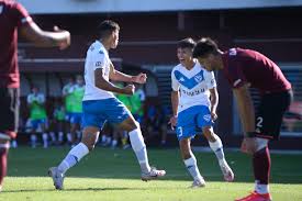 Www.velezsarsfield.net www.velezsarsfield.net resumen del partido disputado entre vélez y lanus, hecho por el programa futbol de primera. Lanus 1 2 Velez Velez Sarsfield