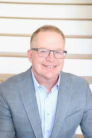 Chris Lutyen, Managing Broker