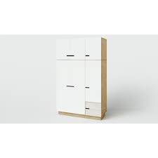 Weitere ideen zu kleiderschrank holz, kleiderschrank, schrank. Massiver Kleiderschrank Aus Holz Minimalistisch
