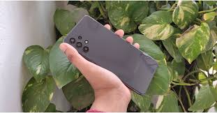 Samsung galaxy a32 (128gb, 4gb) 6.4 super amoled 90hz display, 64mp quad camera, all day battery, dual sim gsm unlocked (us + global) 4g unlike the google pixel 4a, the samsung a32 4g comes with android 11 out of the box, includes 128 gb, and samsung includes 3 years of software. Samsung Galaxy A32 Review Great Design And Decent Cameras