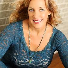 Fiona Rich (FionaRichLuv)