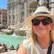 Emily Tatum's Instagram, Twitter & Facebook