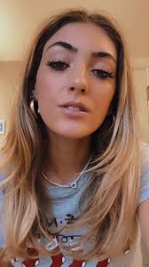 emma (@emconstantino)