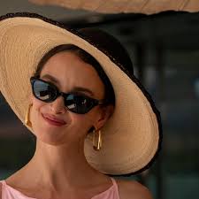 The White Lotus S3 is so bad, but criticize it at your own risk